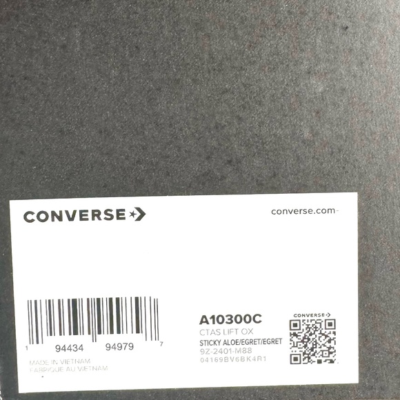 Converse Chuck Taylor Lift Platform Matte Satin Shoe Women Skate Sneaker A10300C - Picture 13 of 14